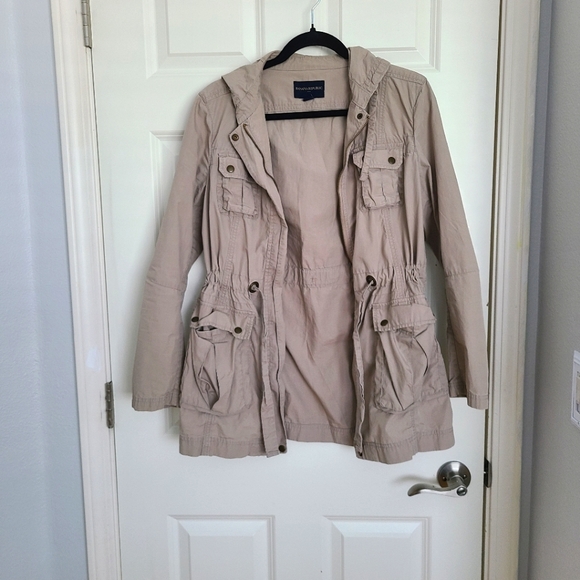 Banana Republic Zippered Jacket - Picture 2 of 8